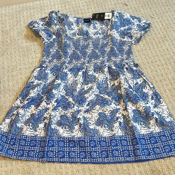 Women’s Top - Picture 1 of 4